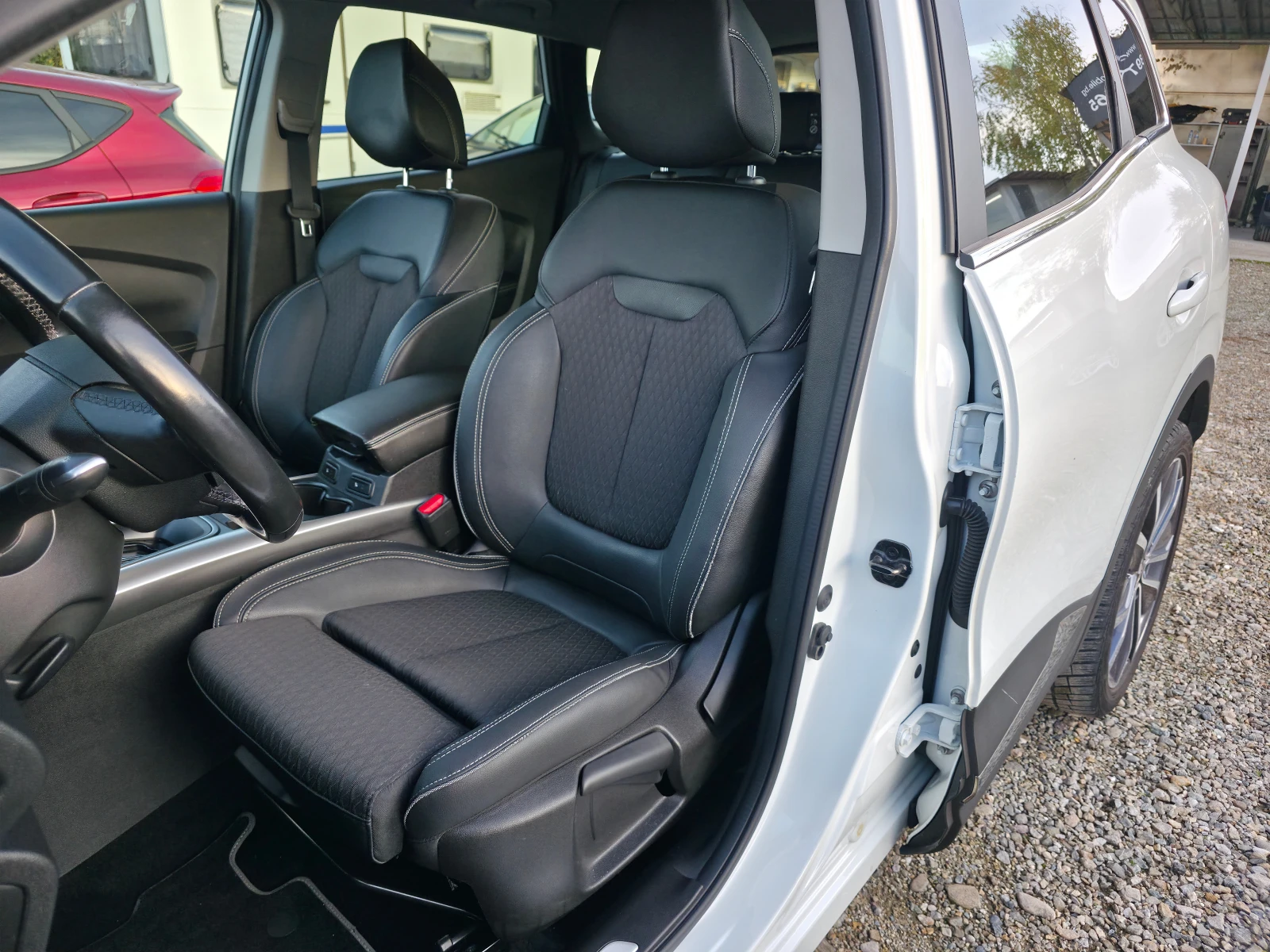 Renault Kadjar 1.3TCe BOSE  Facelift  - изображение 10