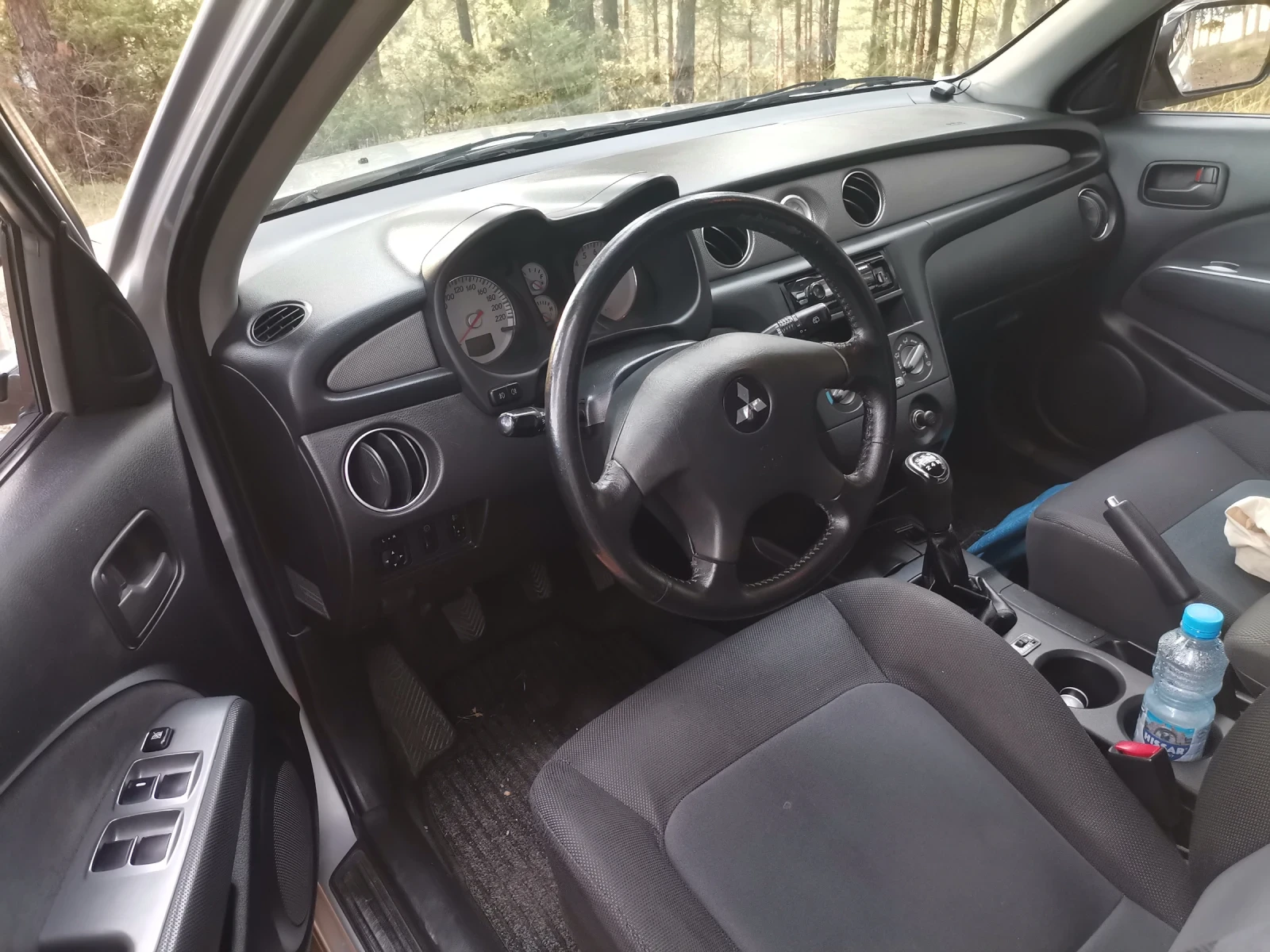 Mitsubishi Outlander 2.0i - изображение 8