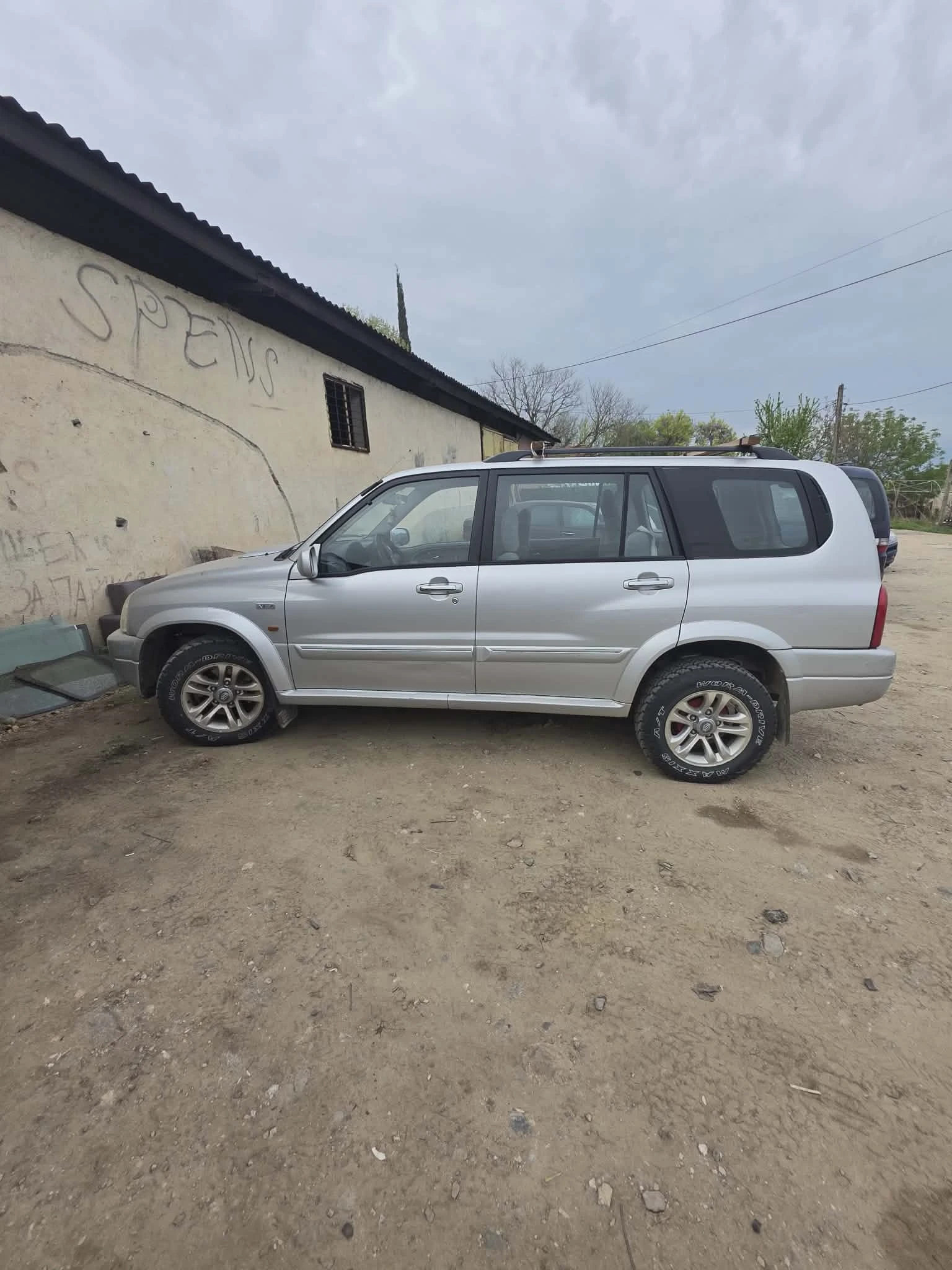 Suzuki Grand vitara, снимка 14 - Автомобили и джипове - 54220673
