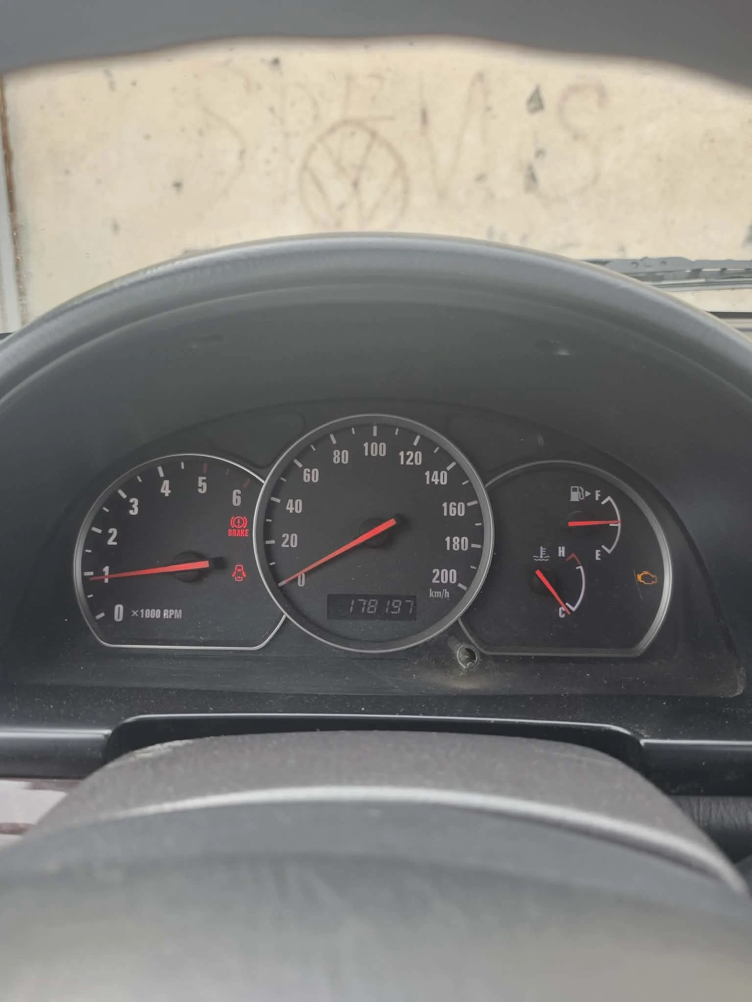 Suzuki Grand vitara, снимка 6 - Автомобили и джипове - 54220673