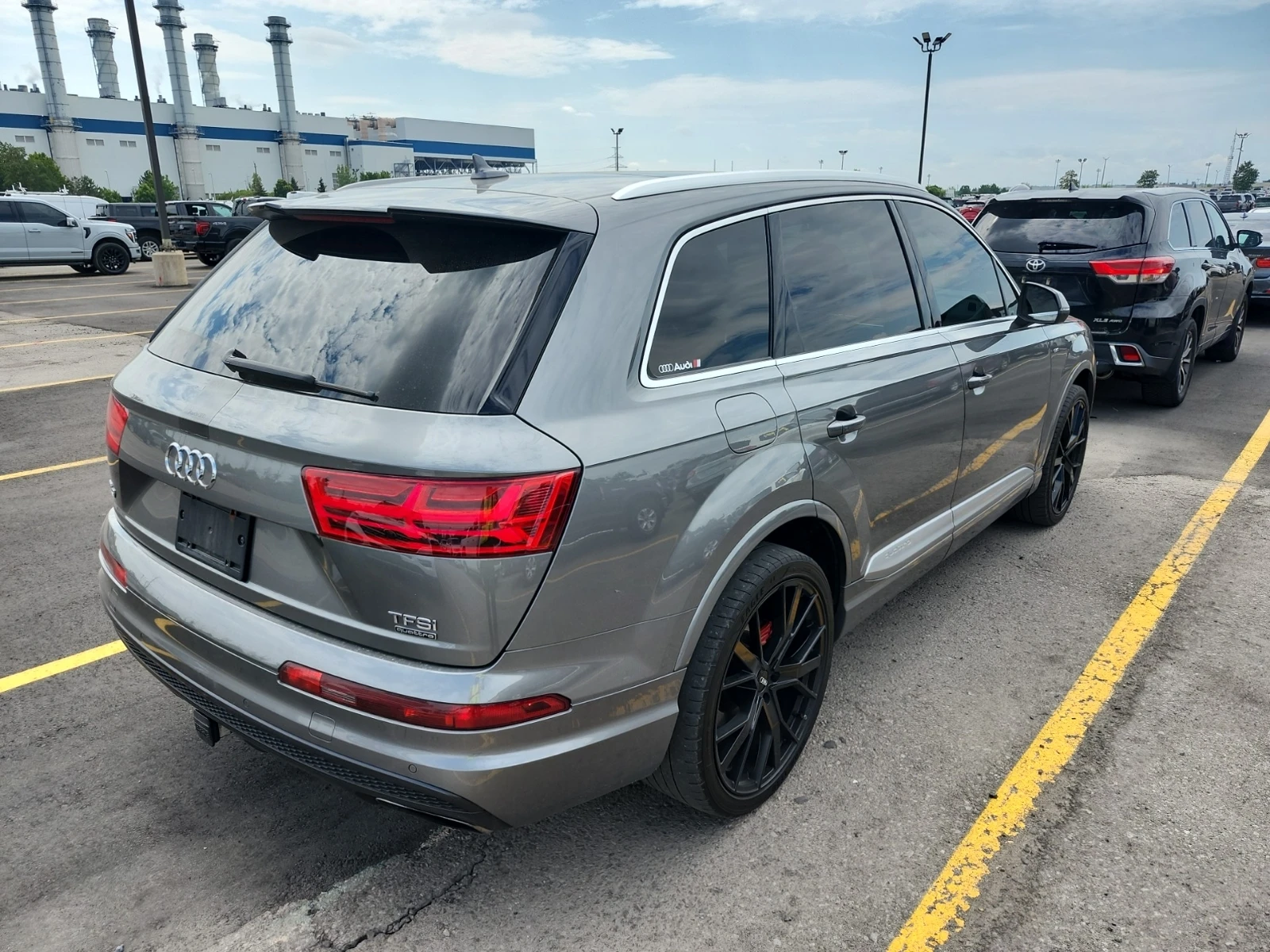 Audi Q7 3.0T TECHNIK, ПРОГНОЗНА ЦЕНА до БГ, снимка 3 - Автомобили и джипове - 55613133