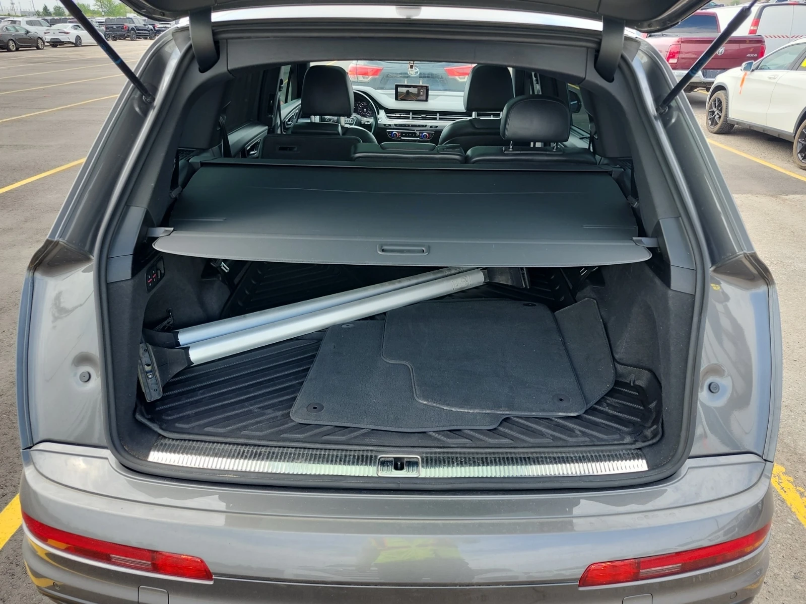 Audi Q7 3.0T TECHNIK, ПРОГНОЗНА ЦЕНА до БГ, снимка 15 - Автомобили и джипове - 55613133