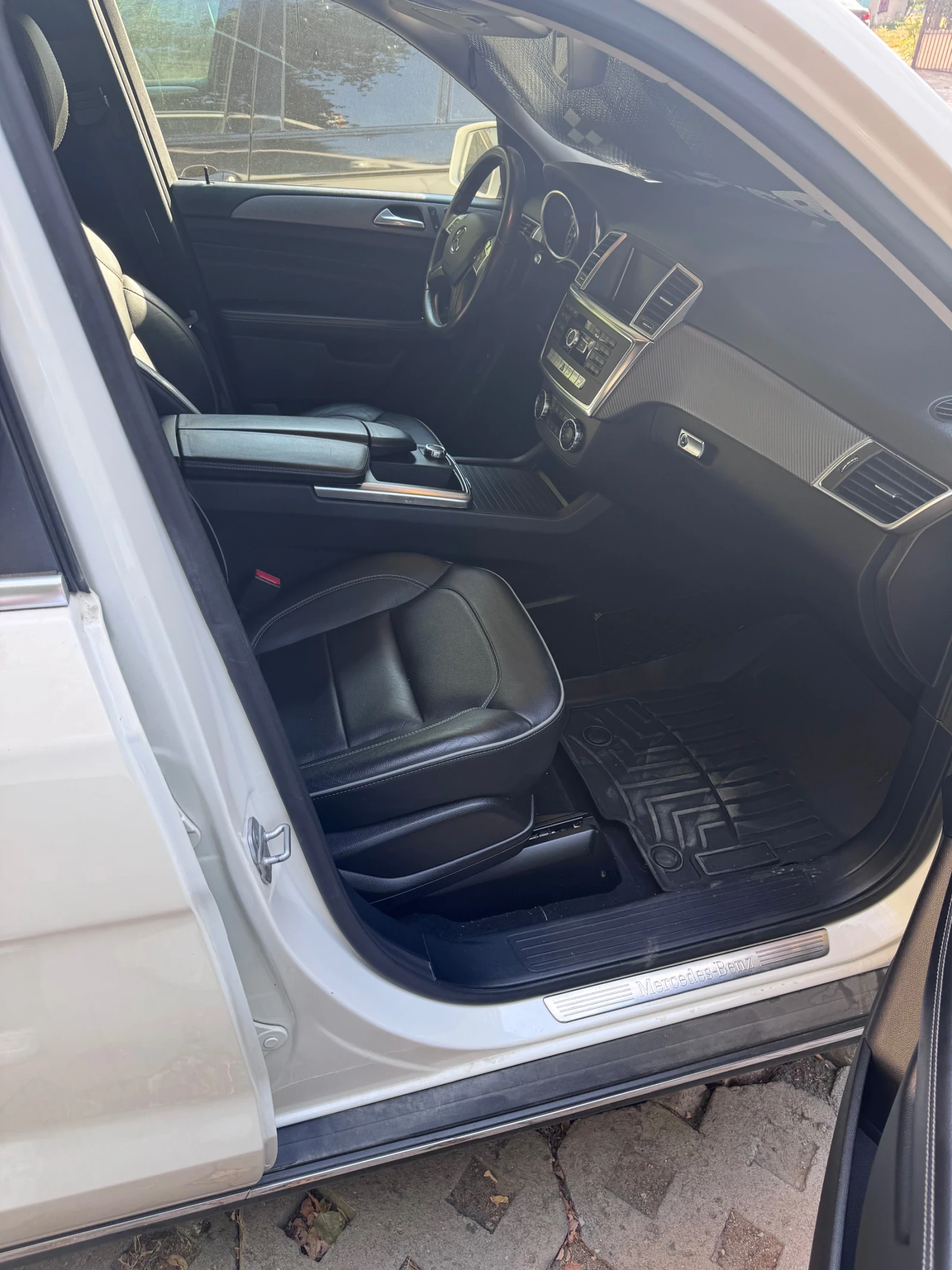 Mercedes-Benz ML 350, снимка 10 - Автомобили и джипове - 56004835