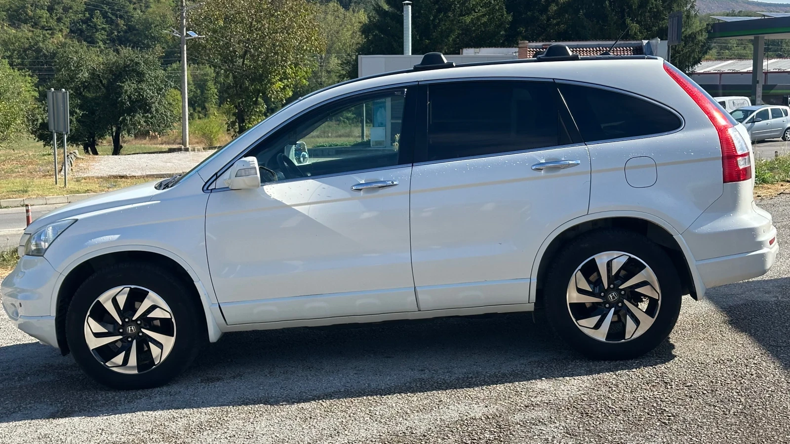 Honda Cr-v 2.2 CDTi  АВТОМАТ., снимка 4 - Автомобили и джипове - 56050375