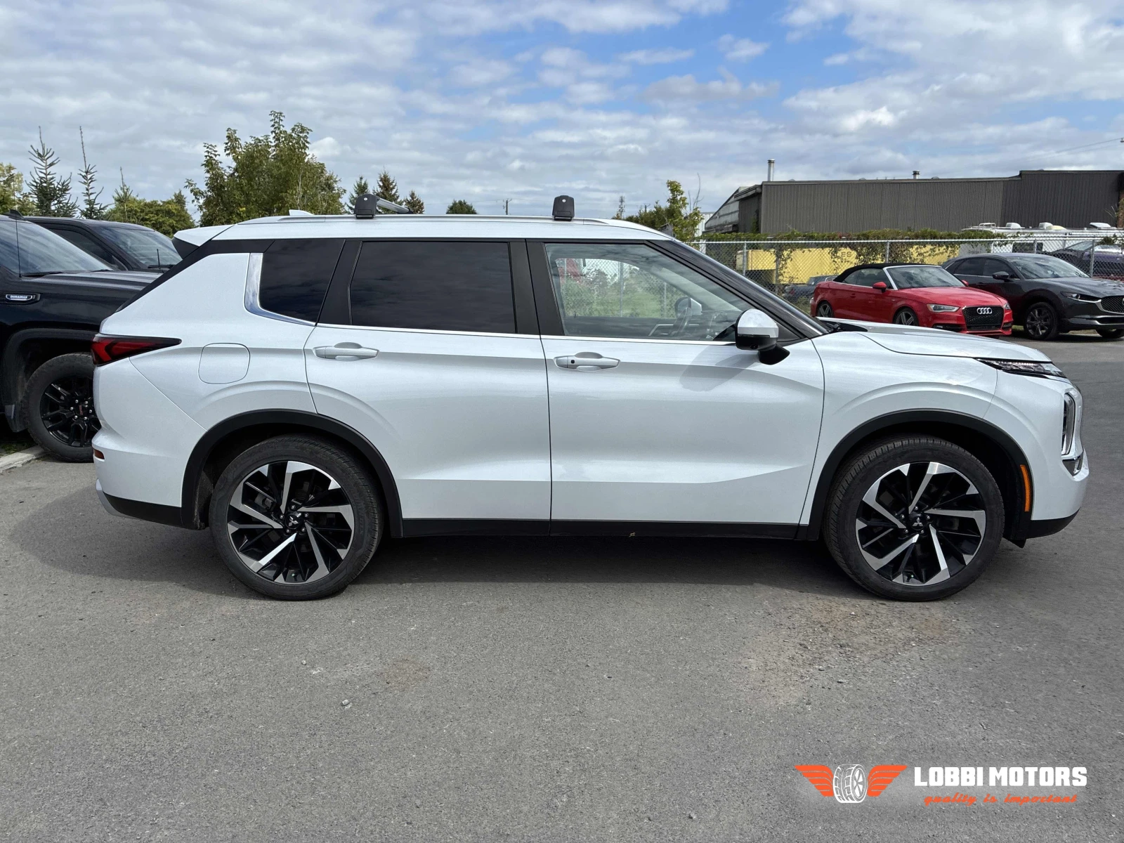 Mitsubishi Outlander, снимка 3 - Автомобили и джипове - 56113699