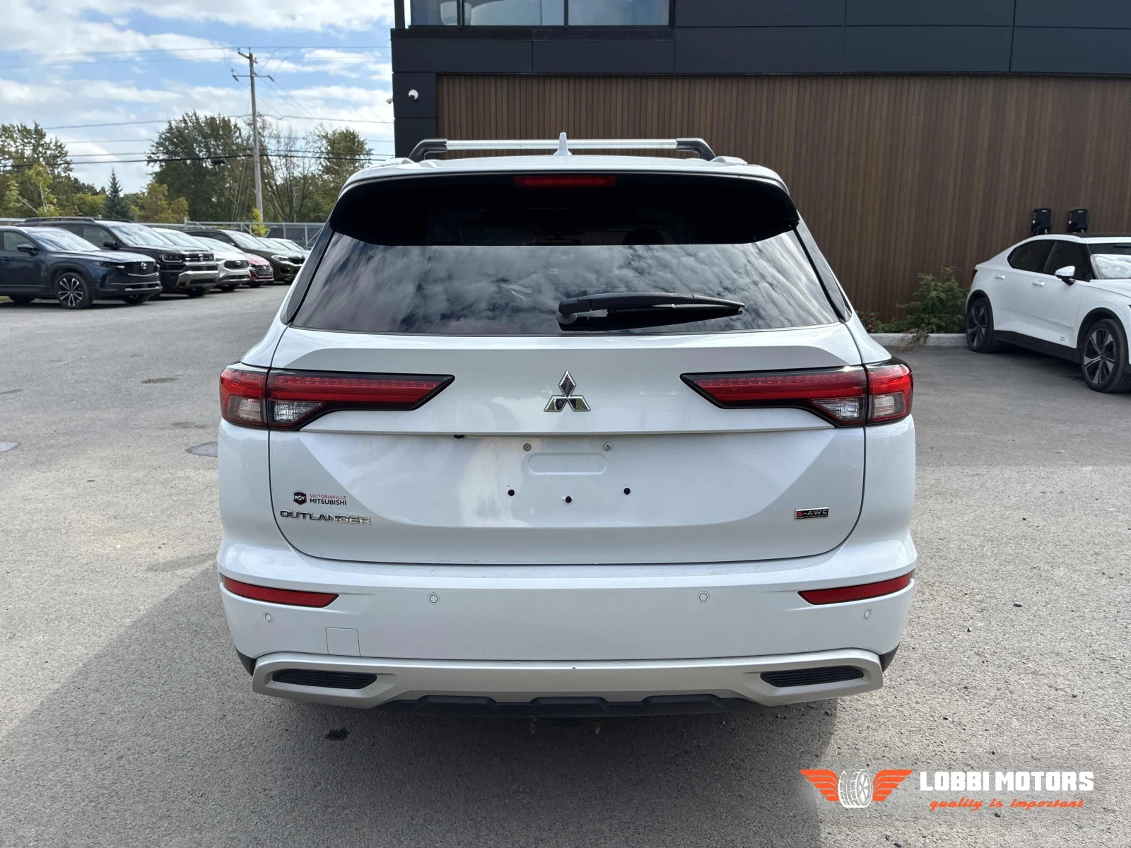 Mitsubishi Outlander, снимка 4 - Автомобили и джипове - 56113699