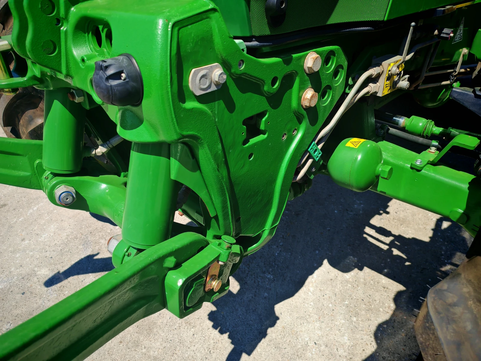 Трактор John Deere 6130R с първоначална вноска 20% - изображение 6