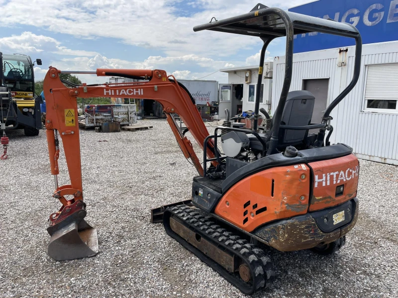 Багер Hitachi ZX 18 - 3, снимка 13 - Индустриална техника - 47008028