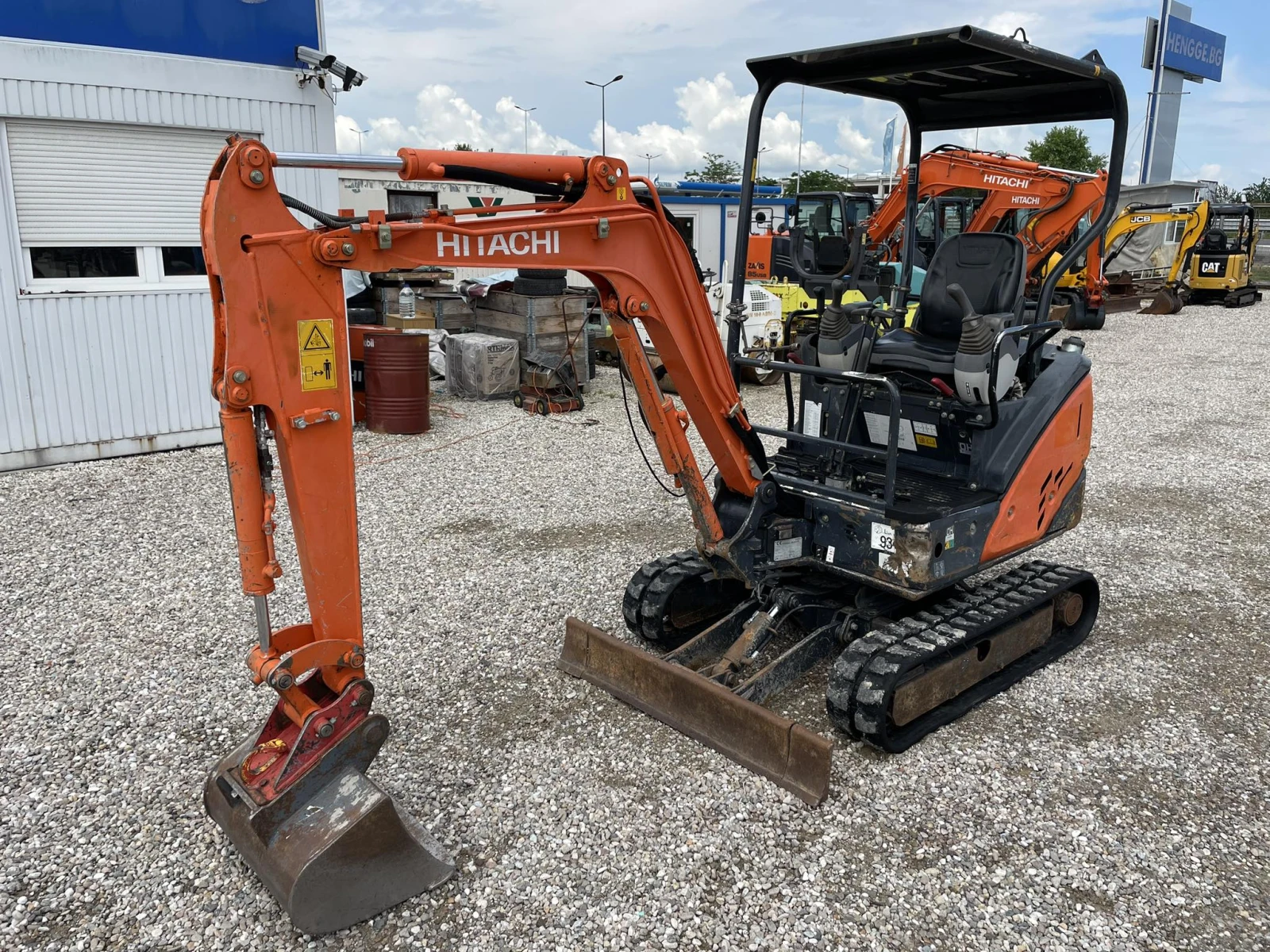 Багер Hitachi ZX 18 - 3 - изображение 3