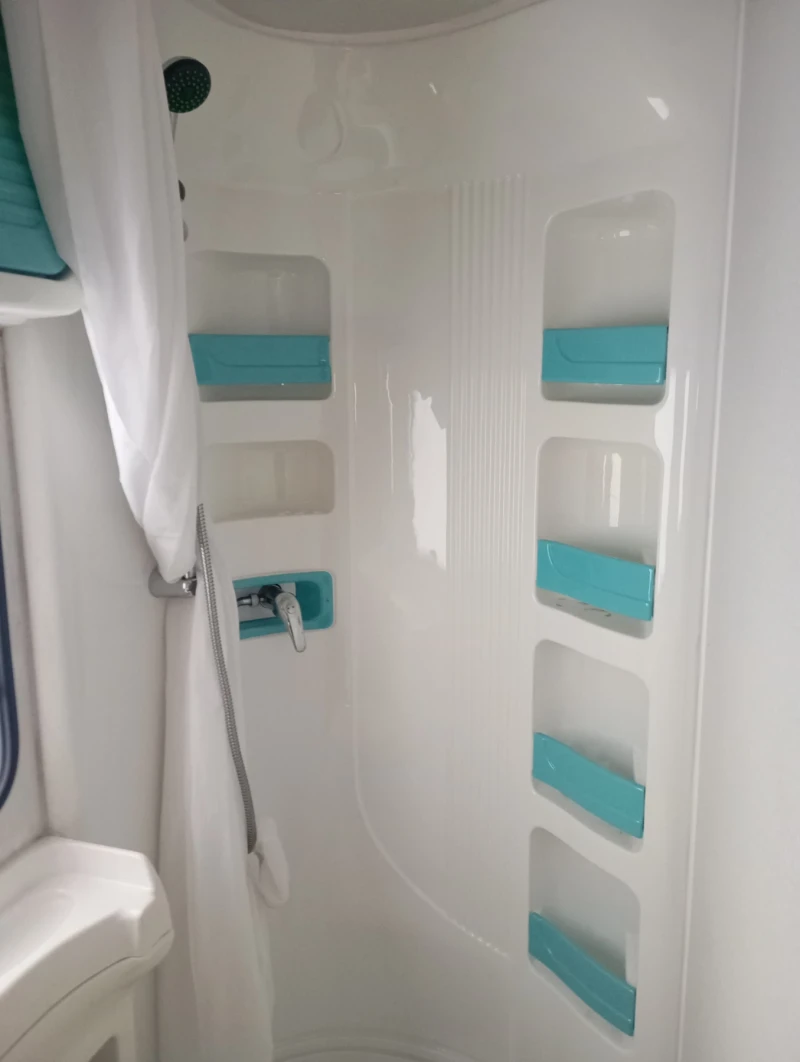 Кемпер Fiat   Dukato Mc Louis spa M1/SA , снимка 17 - Каравани и кемпери - 52362079