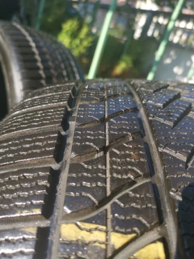 Гуми Зимни 275/40R20, снимка 6