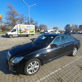 Mercedes-Benz E 200 CGI, снимка 4