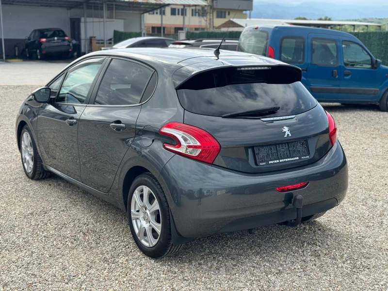 Peugeot 208 1.6d 95hp NAVI , снимка 4 - Автомобили и джипове - 45786127