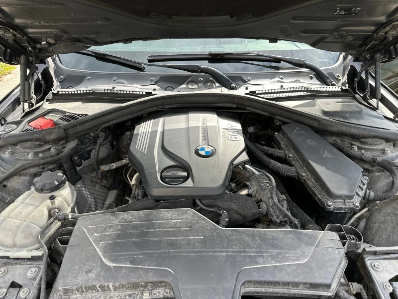 BMW 320 xDrive, снимка 8 - Автомобили и джипове - 46359775