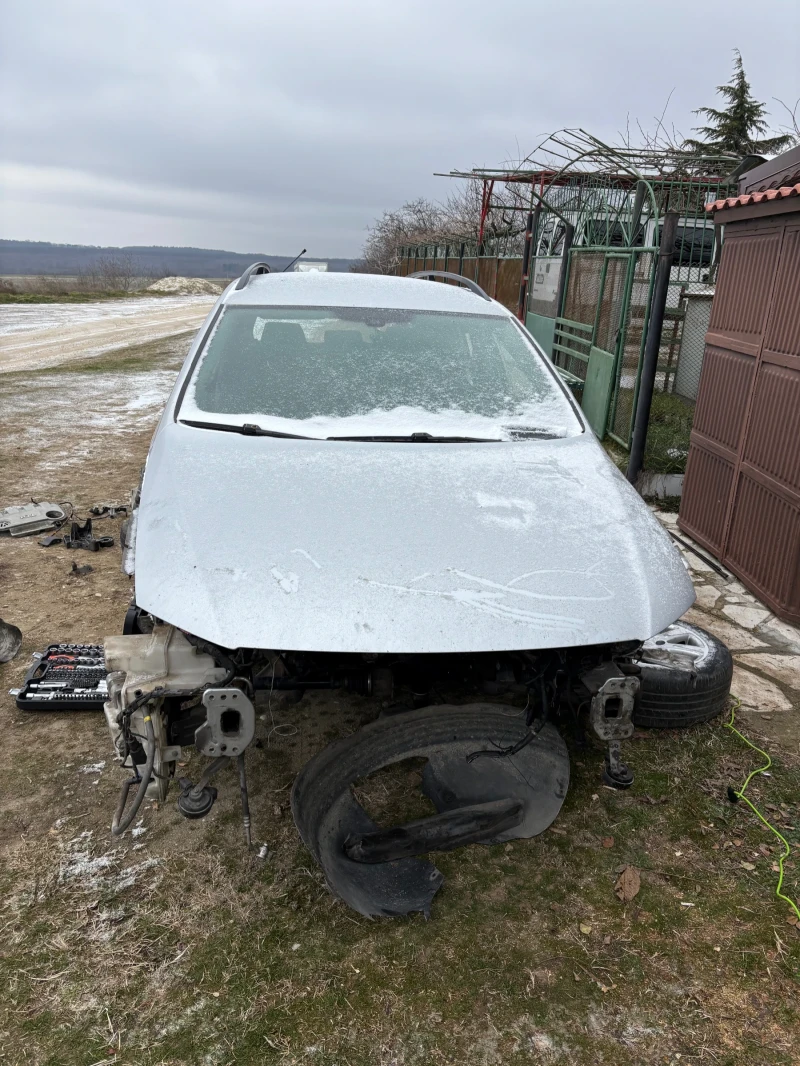 VW Passat, снимка 1 - Автомобили и джипове - 49454585