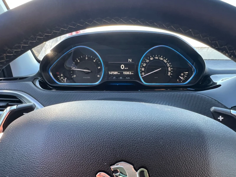 Peugeot 2008 1.6EHDI Автоматик//Нави//Allure, снимка 14 - Автомобили и джипове - 50545628
