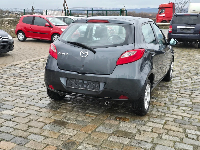 Mazda 2 1.3i 75 кс 2010 година ЕВРО 4, снимка 6 - Автомобили и джипове - 51364775