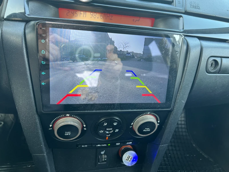 Mazda 3 1.6i бензин автоматик , снимка 10 - Автомобили и джипове - 52614623