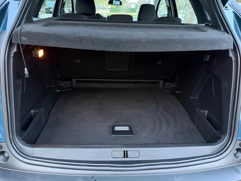 Peugeot 3008 1.5 LED NAVI, снимка 11 - Автомобили и джипове - 52722711