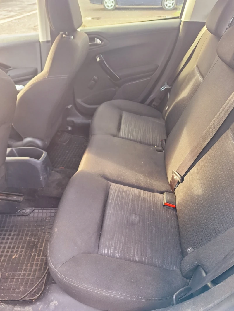Peugeot 208, снимка 8 - Автомобили и джипове - 53122813