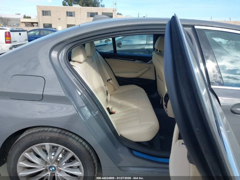 BMW 530 2l I, снимка 8 - Автомобили и джипове - 53395252