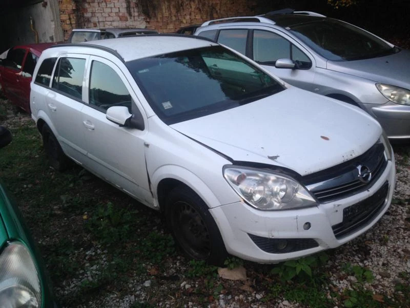 Opel Astra H 1.9/1.7 cdti, снимка 8 - Автомобили и джипове - 43182142