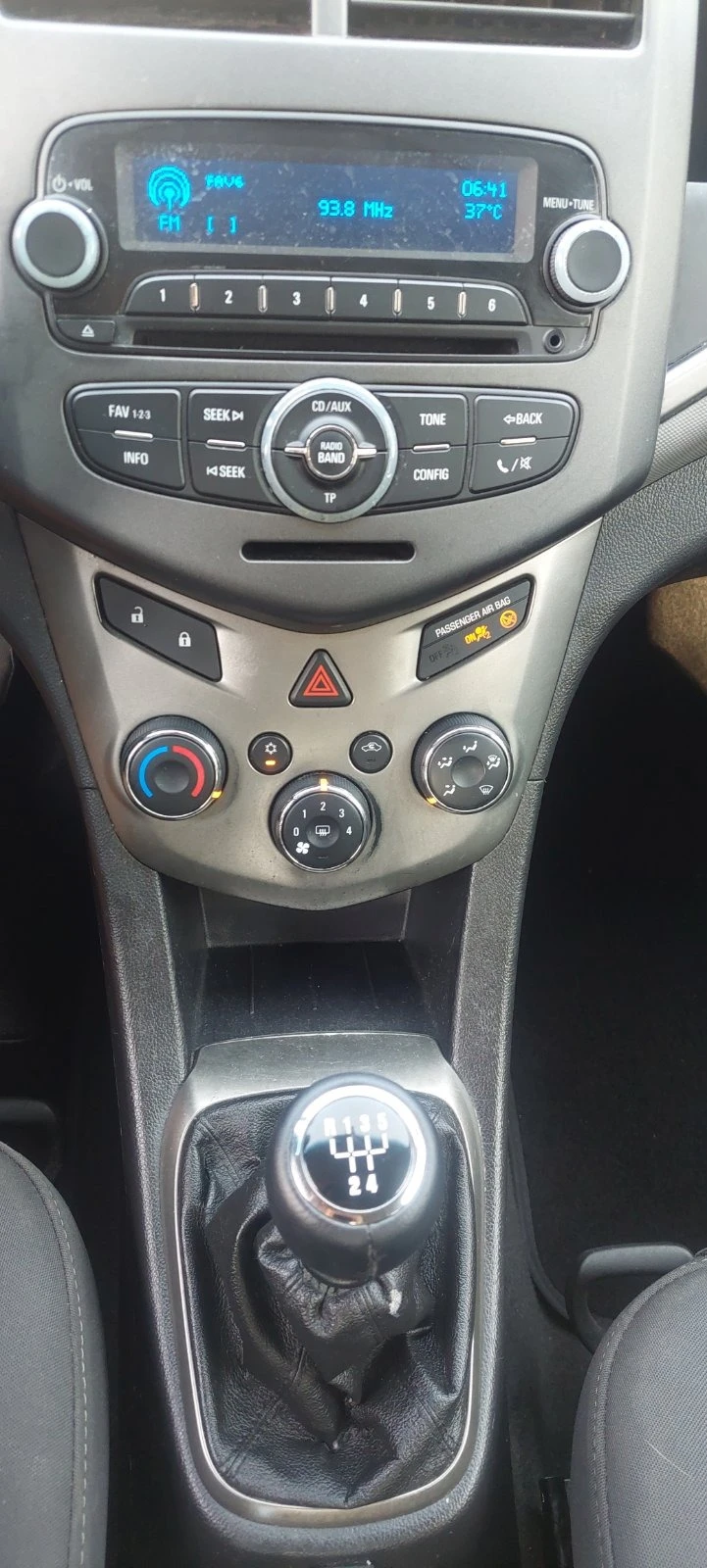 Chevrolet Aveo 1.2 бензин/газ клима, снимка 10 - Автомобили и джипове - 41889431