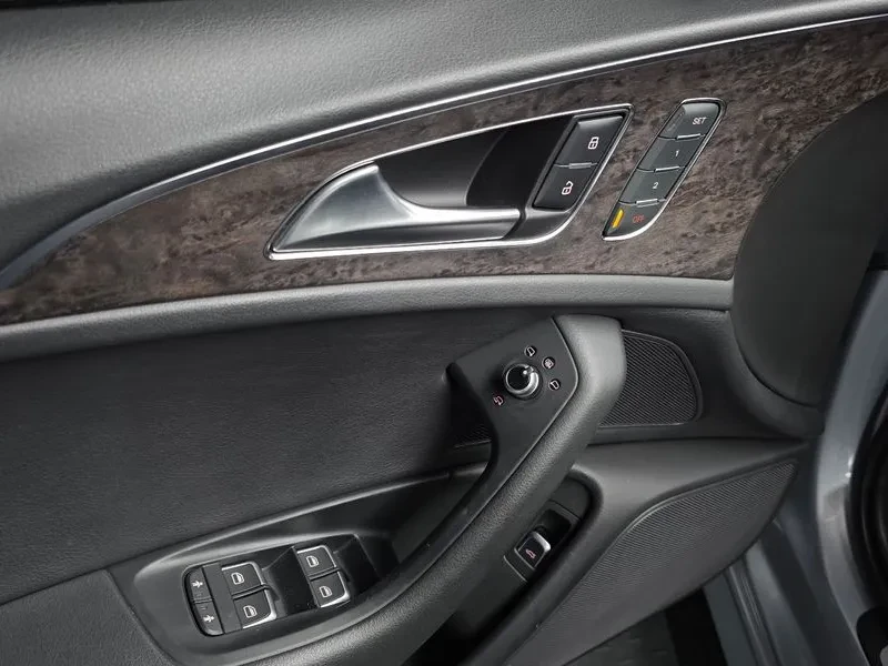 Audi A6 2.0 TFSI Quattro - САМО 30% АВАНС, снимка 14 - Автомобили и джипове - 56293597