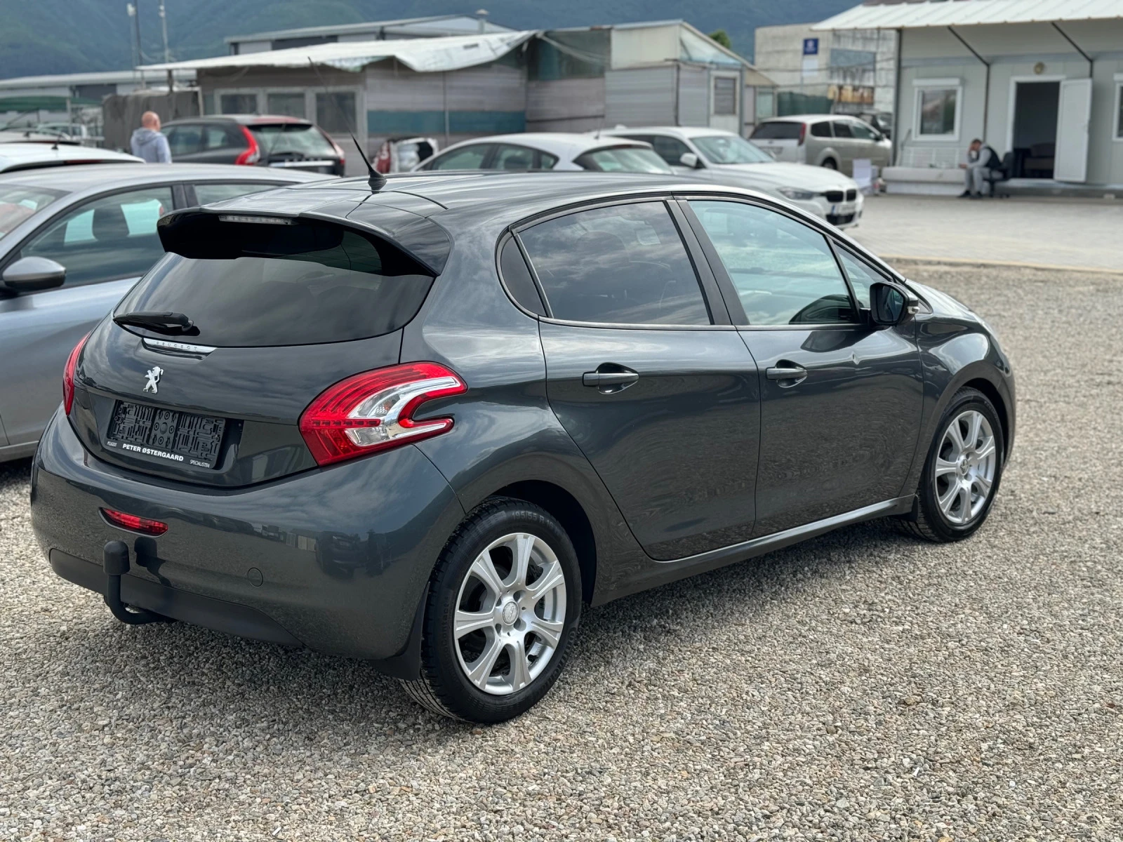 Peugeot 208 1.6d 95hp NAVI  - изображение 6