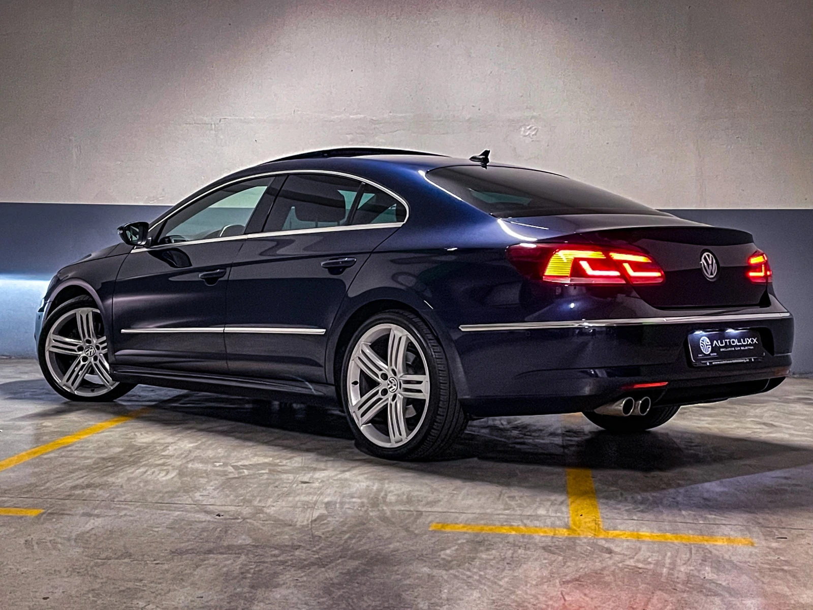 VW CC 2.0TDI R Line* INDIVIDUAL* DualTone* PANORAMA* CAM - изображение 6