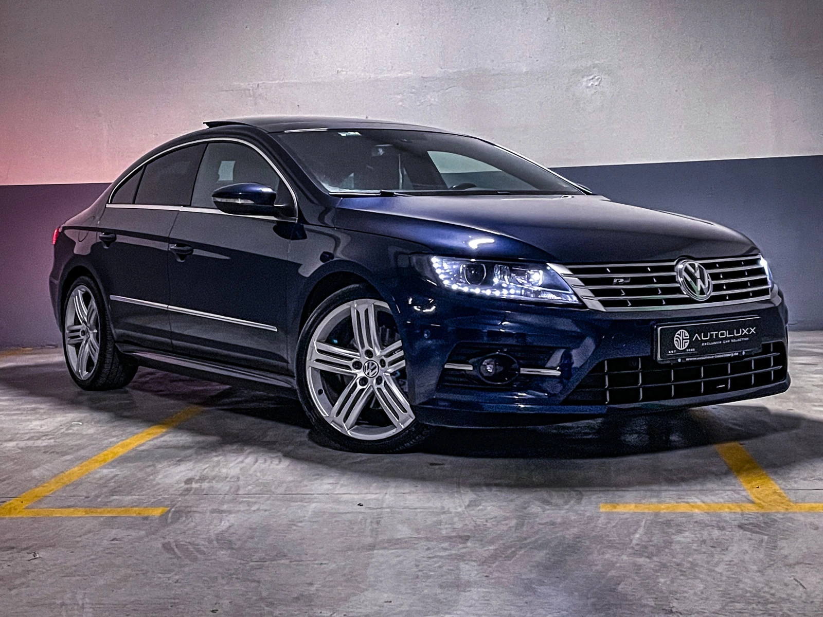 VW CC 2.0TDI R Line* INDIVIDUAL* DualTone* PANORAMA* CAM - изображение 2