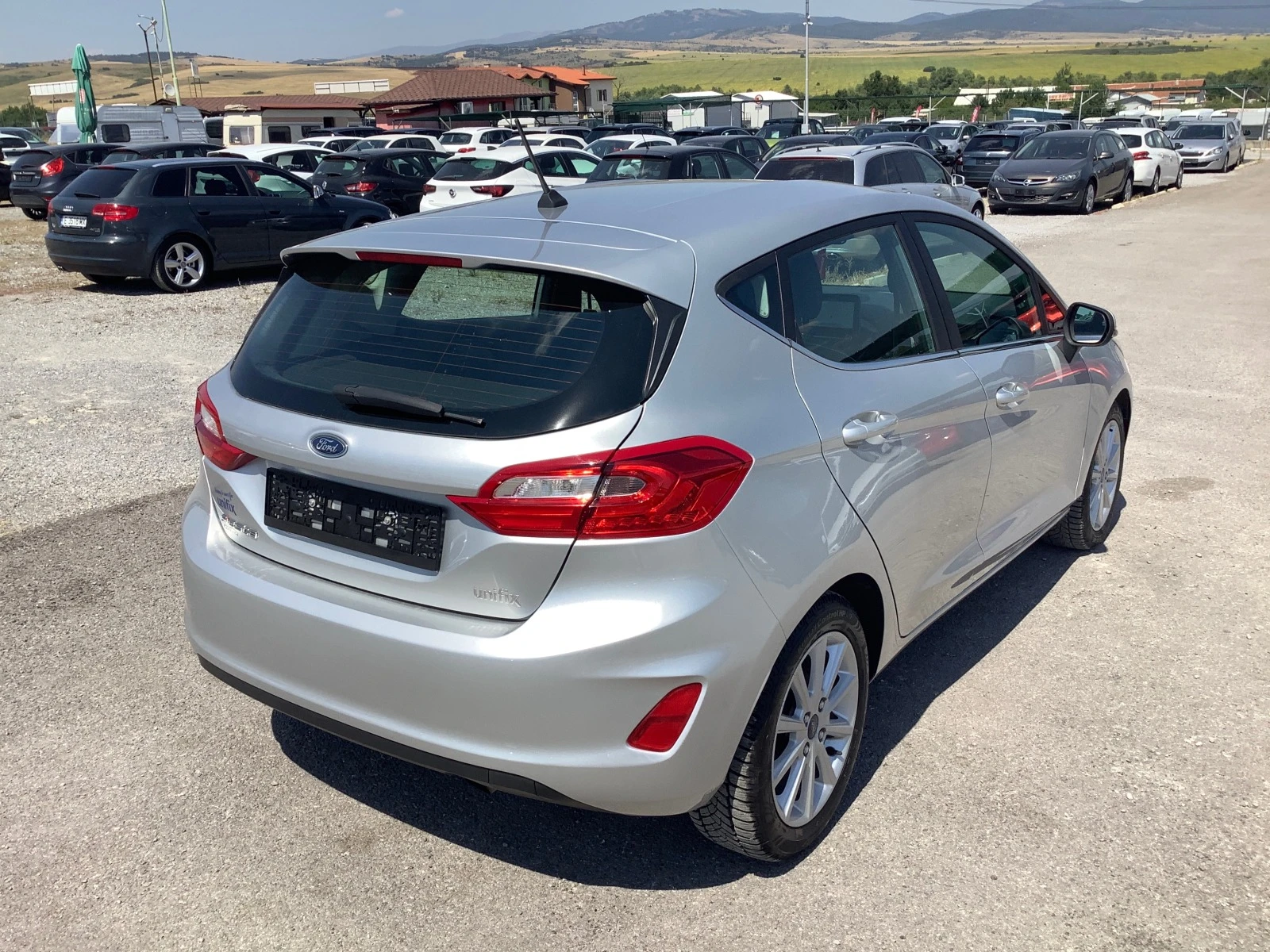 Ford Fiesta 1.5 TDCI - изображение 8