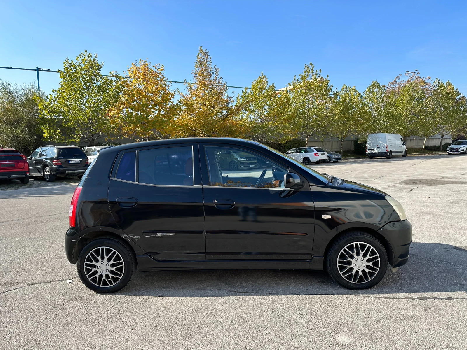 Kia Picanto 1.1i Автоматик - изображение 5