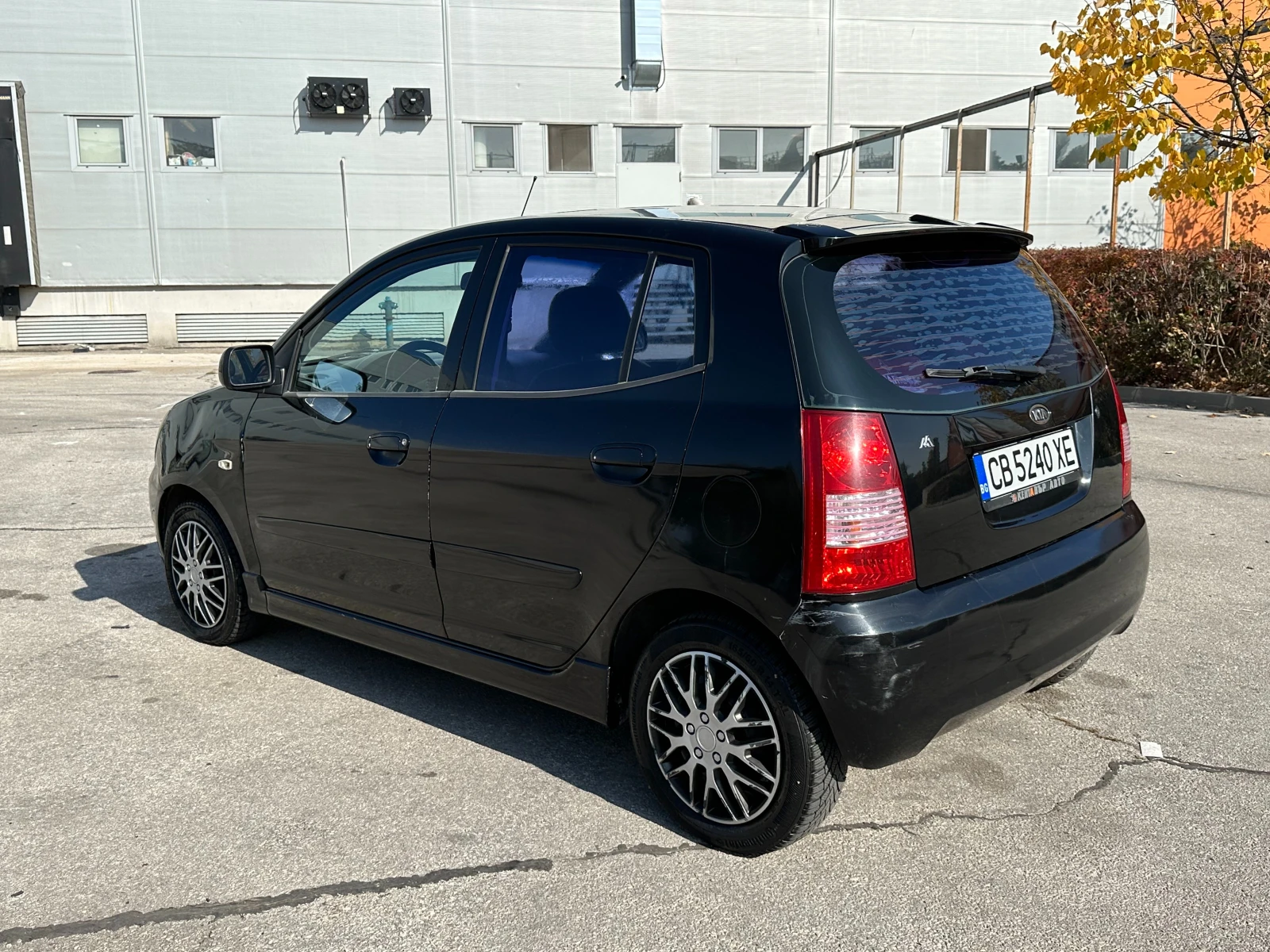 Kia Picanto 1.1i Автоматик - изображение 3