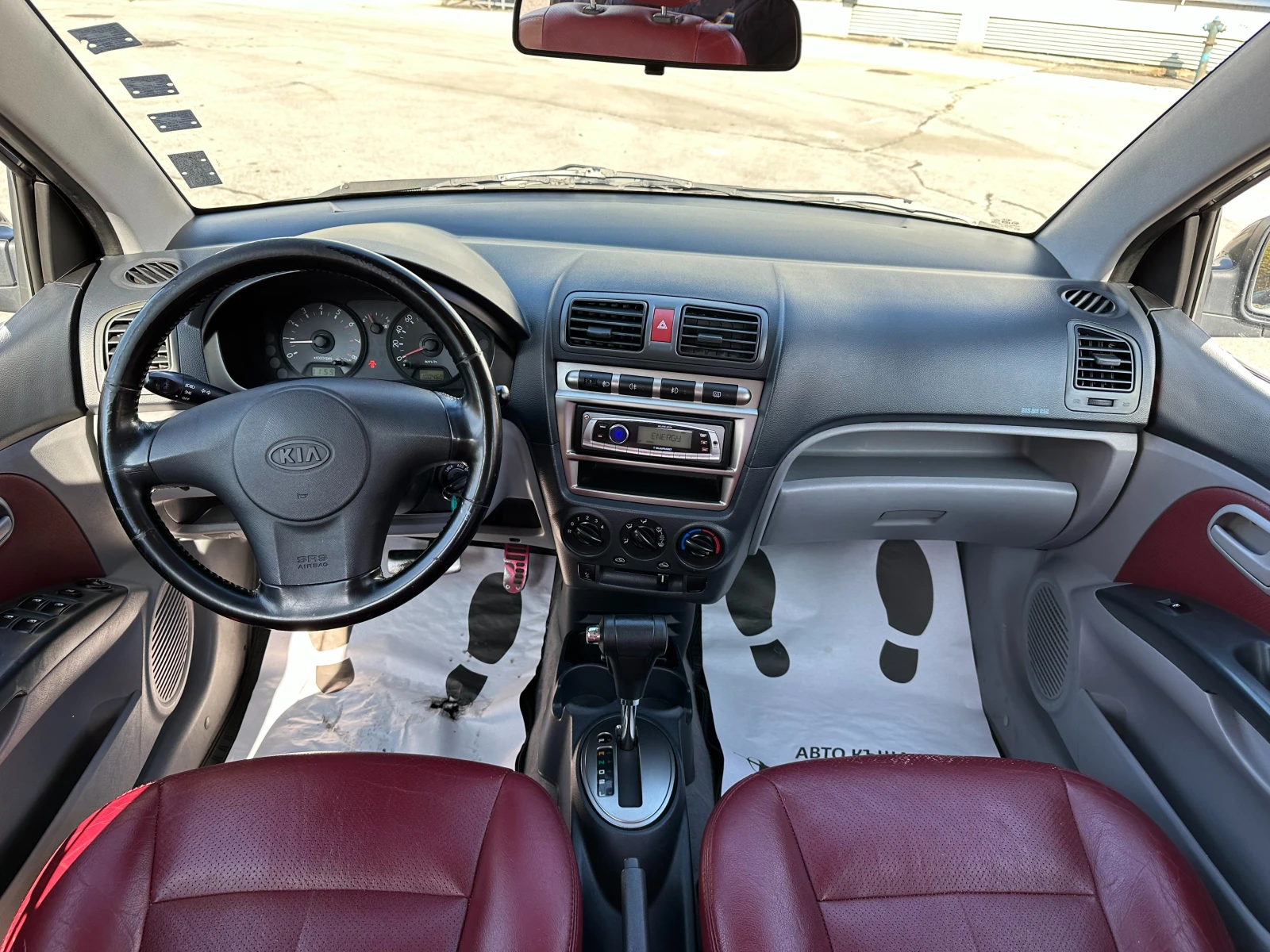 Kia Picanto 1.1i Автоматик - изображение 10