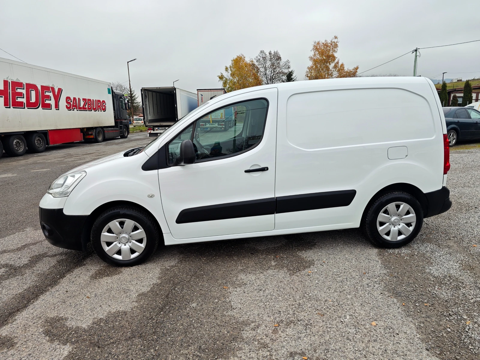 Citroen Berlingo 1, 6 HDi  - изображение 2