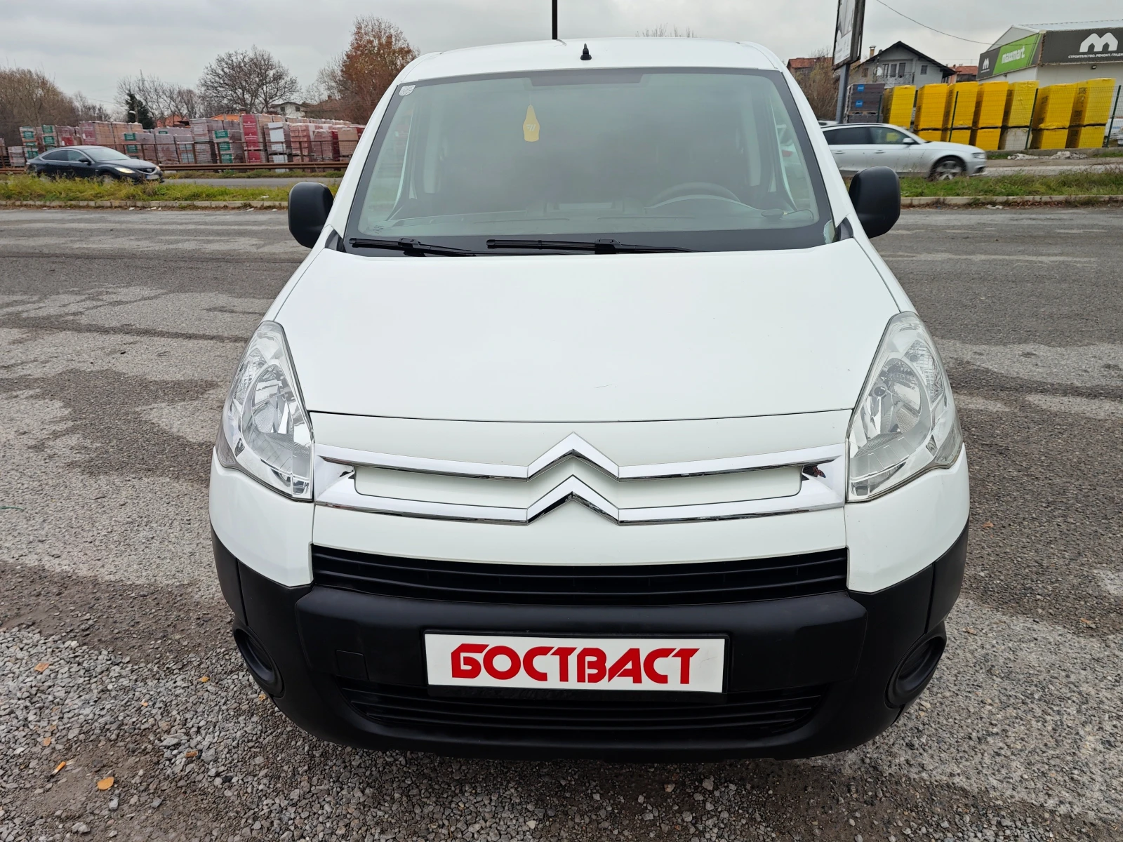 Citroen Berlingo 1, 6 HDi  - изображение 8