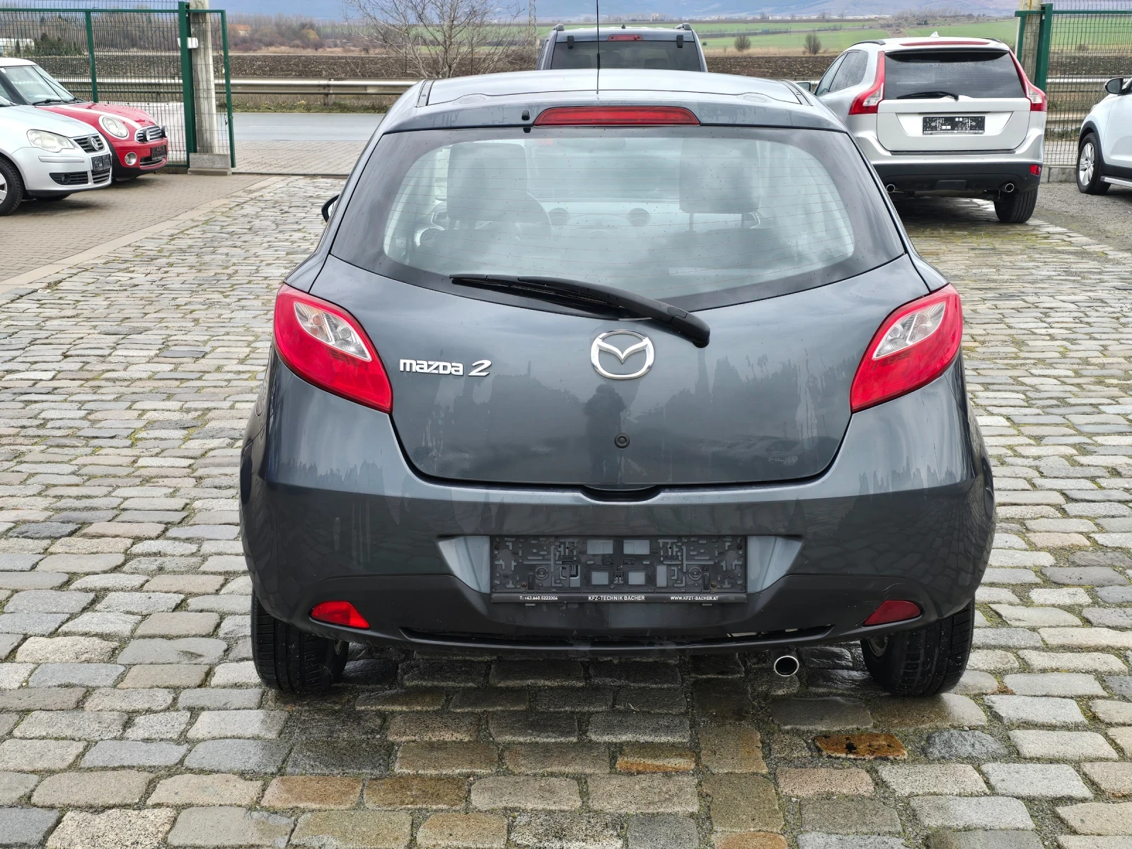 Mazda 2 1.3i 75 кс 2010 година ЕВРО 4 - изображение 7