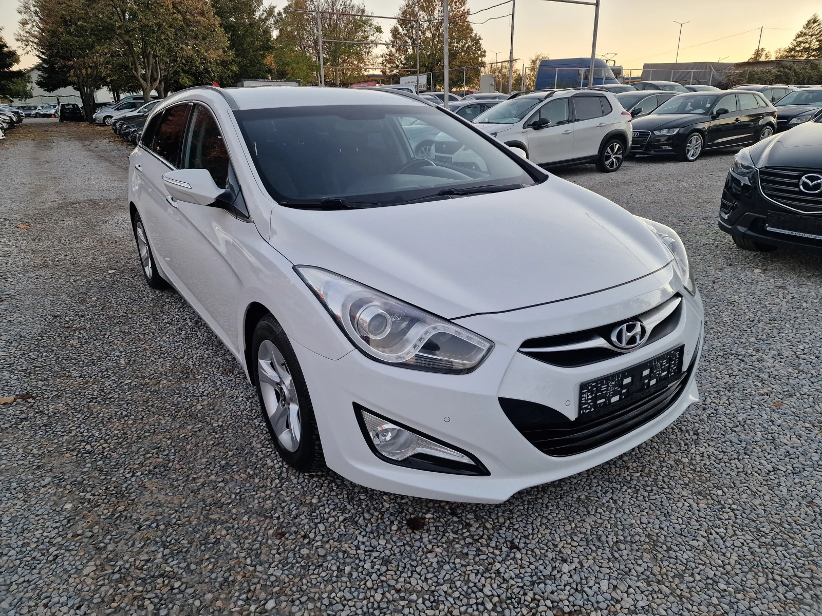 Hyundai I40 1.7CRDI-136k.s-AUTOMATIC-KEYLESS -LED-NAVI-EURO 5 | Mobile.bg   3