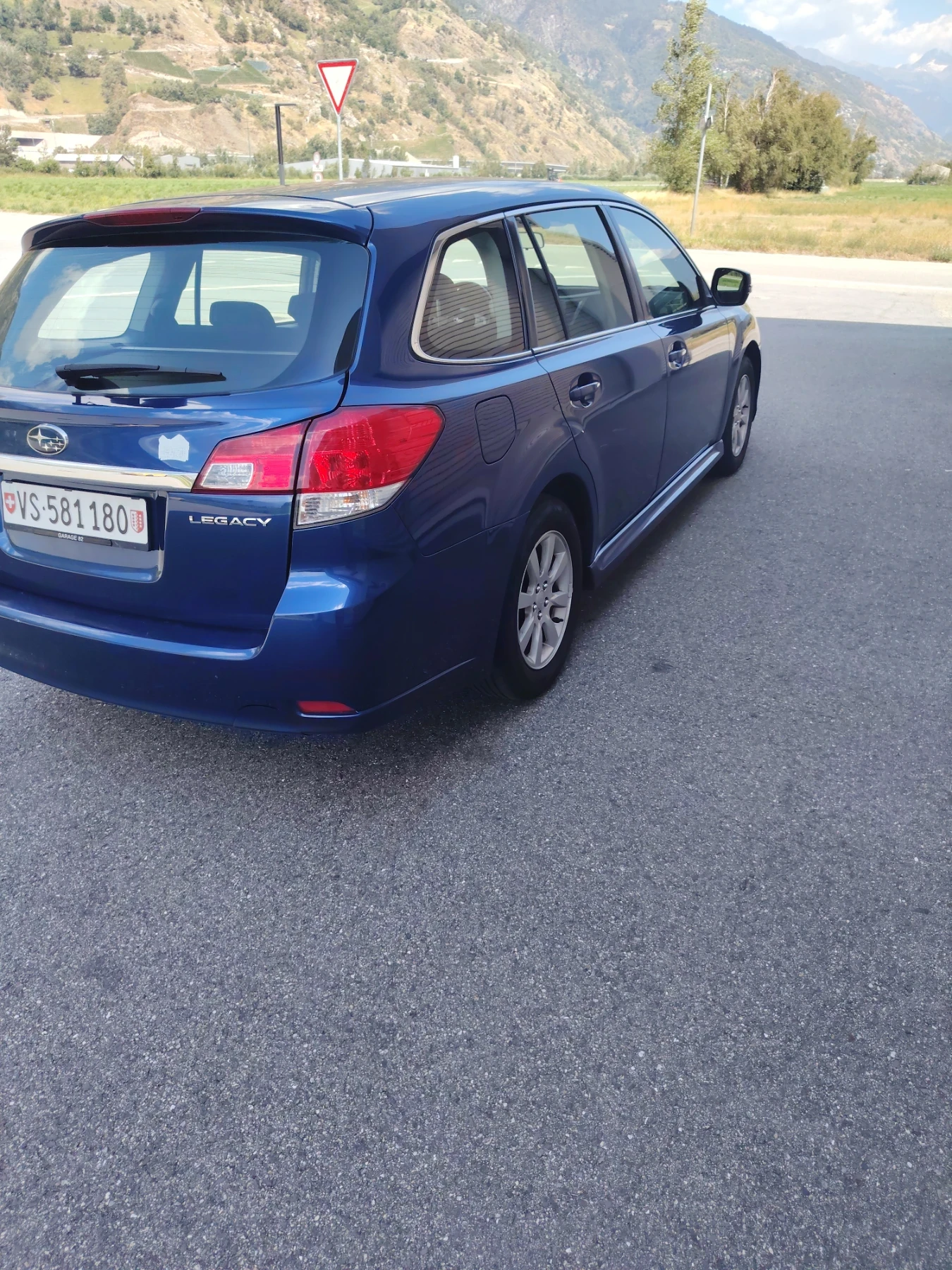 Subaru Legacy 2.0 Бензин Швейцария  - изображение 3