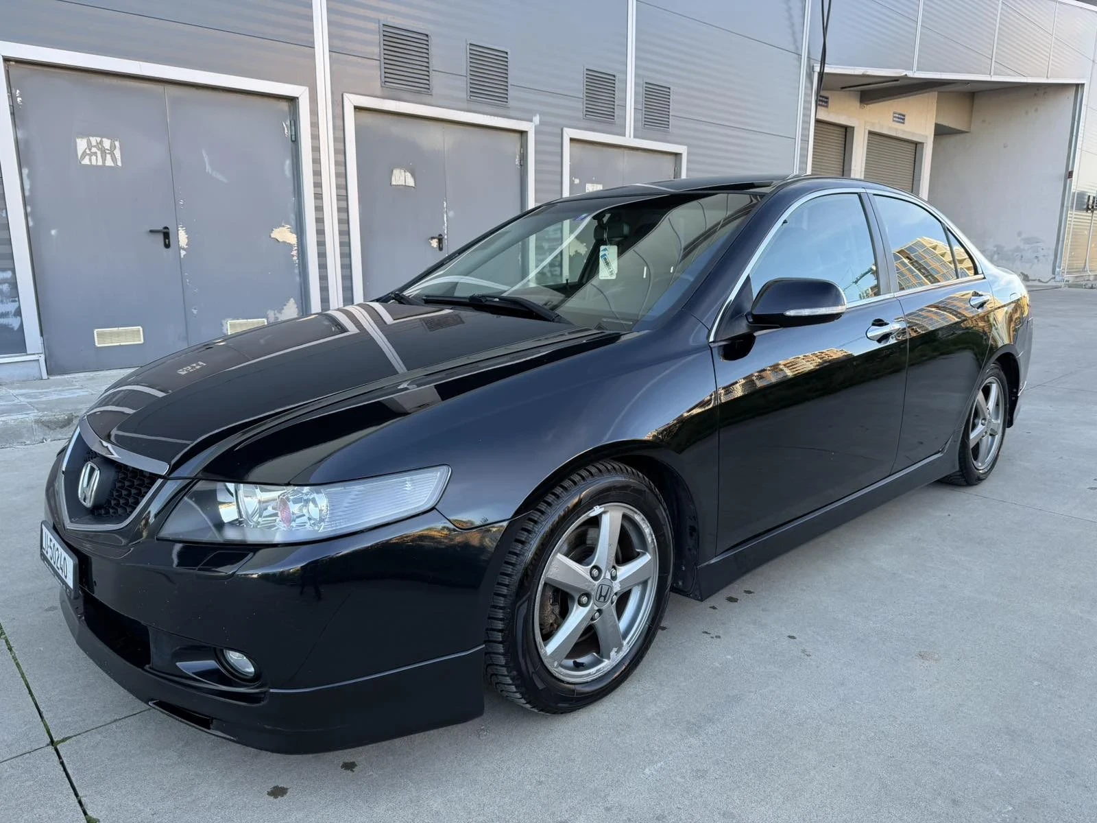 Honda Accord 2.4i Swiss - изображение 2