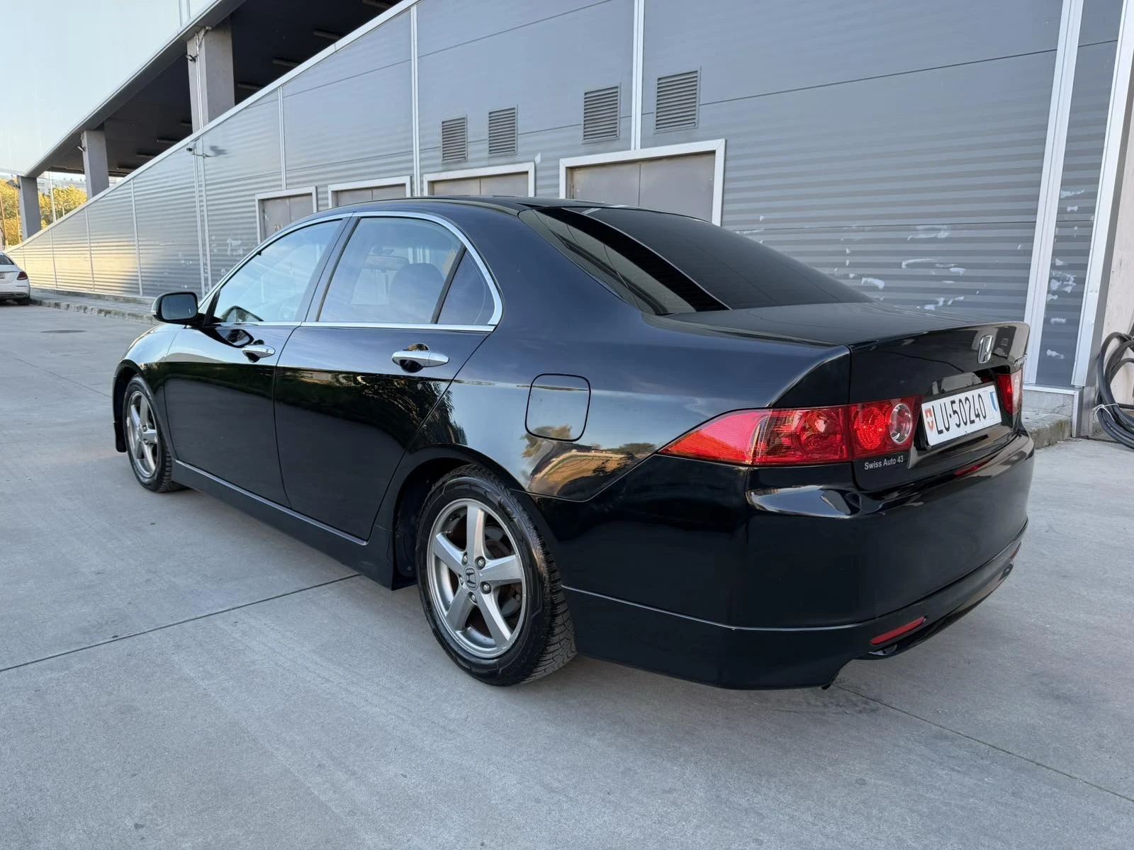Honda Accord 2.4i Swiss - изображение 6