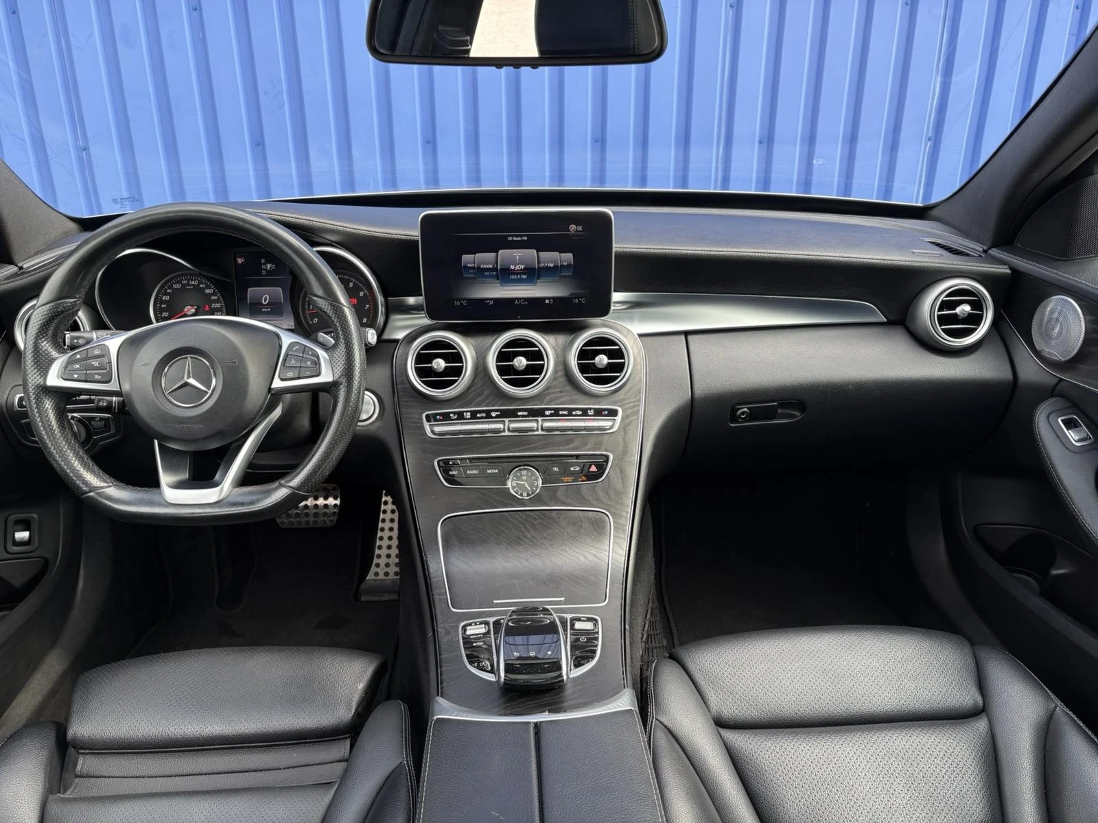 Mercedes-Benz C 400 Full* AMG* PANO* DIST* BURM - изображение 6