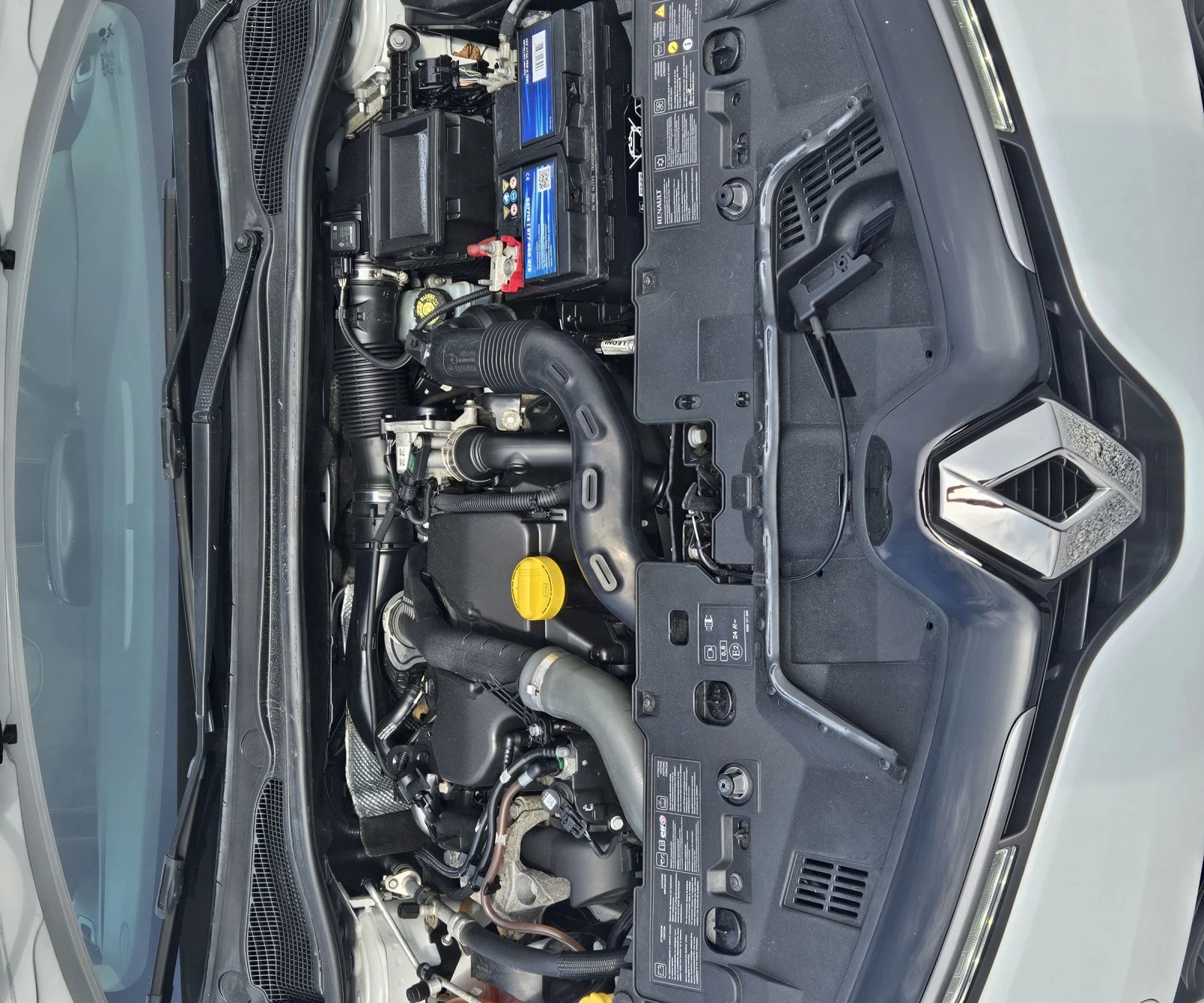 Renault Clio Shorter 1.5dci Costume National, снимка 17 - Автомобили и джипове - 53959563