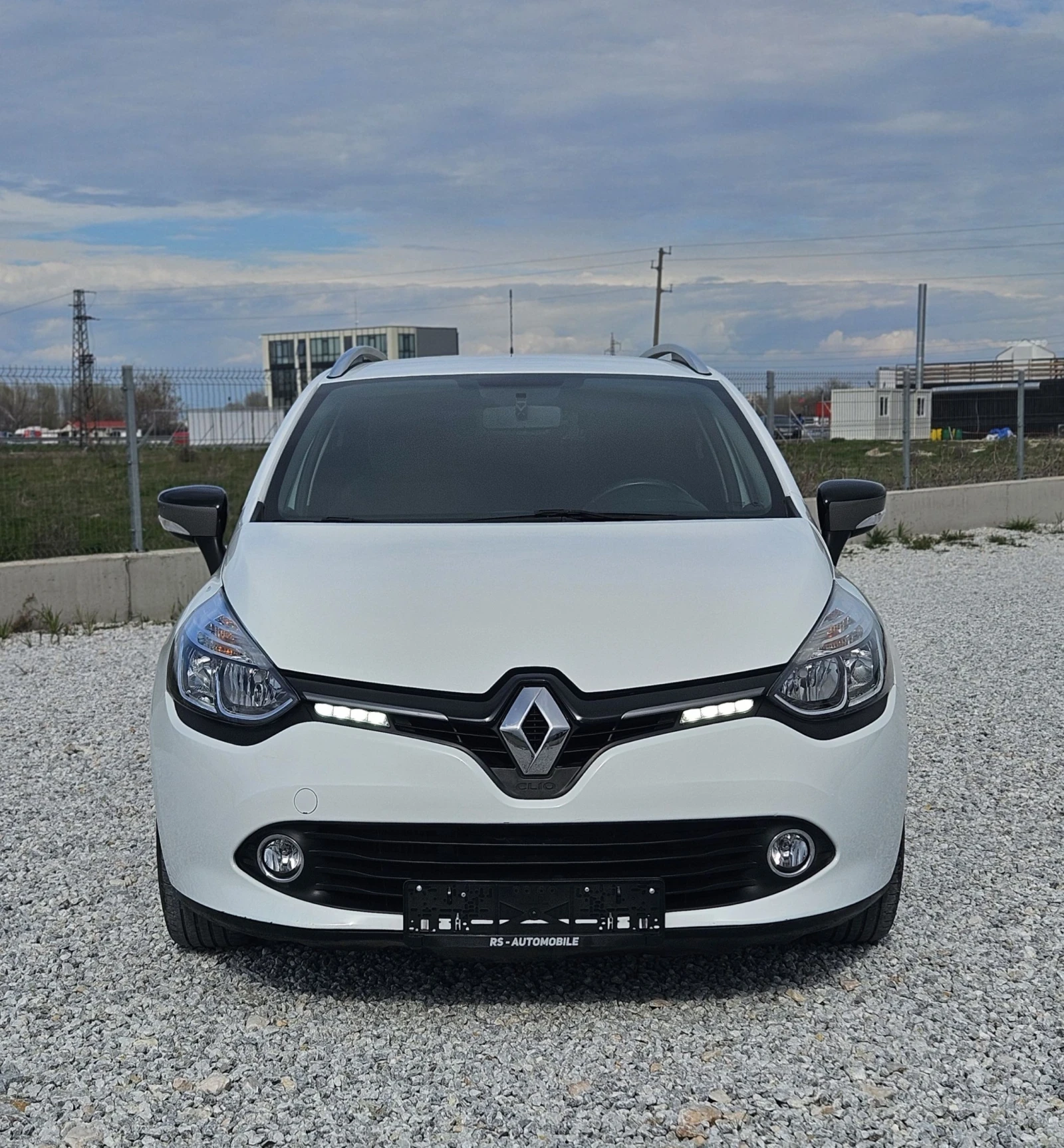 Renault Clio Shorter 1.5dci Costume National, снимка 2 - Автомобили и джипове - 53959563
