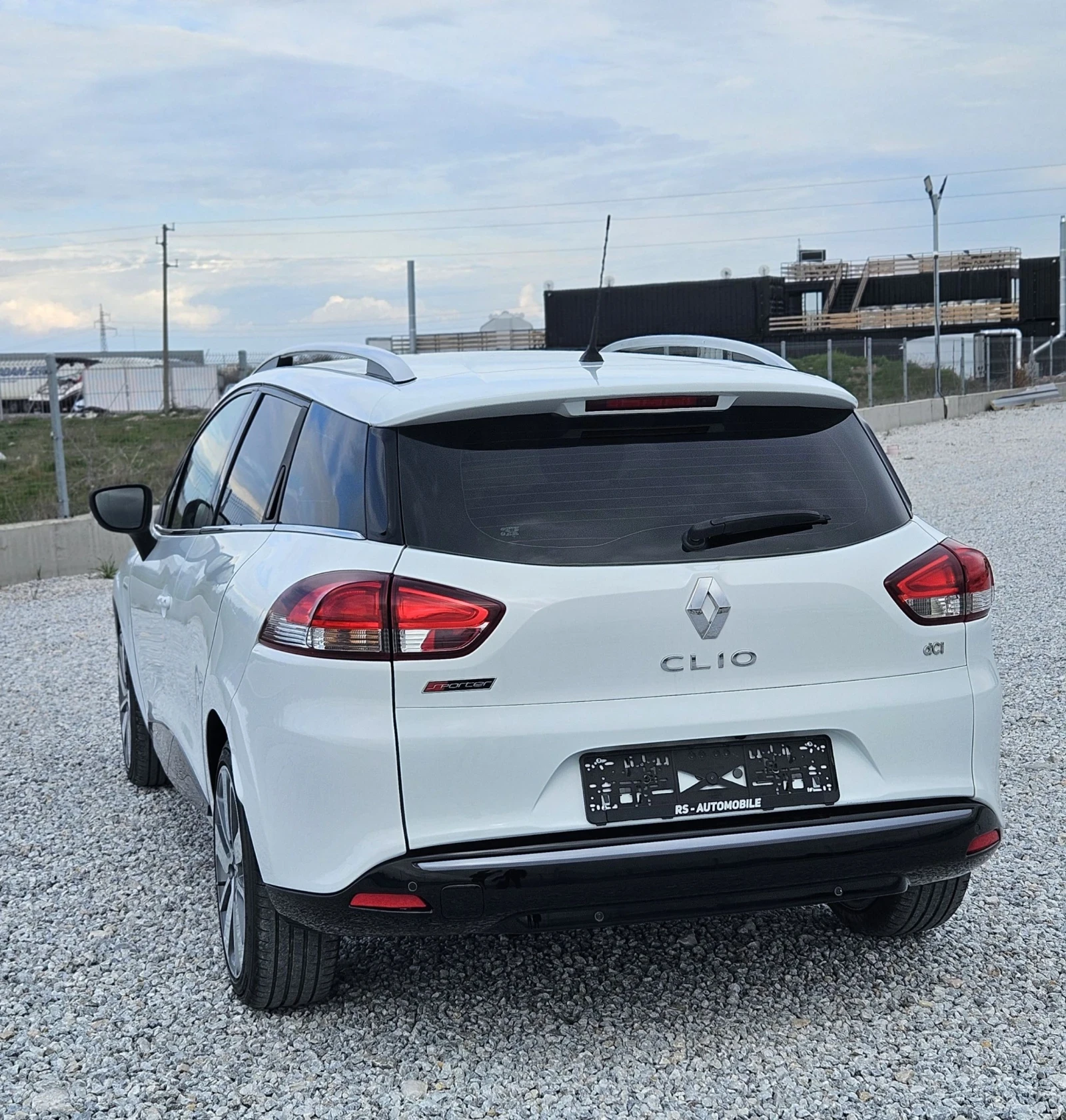 Renault Clio Shorter 1.5dci Costume National, снимка 4 - Автомобили и джипове - 53959563