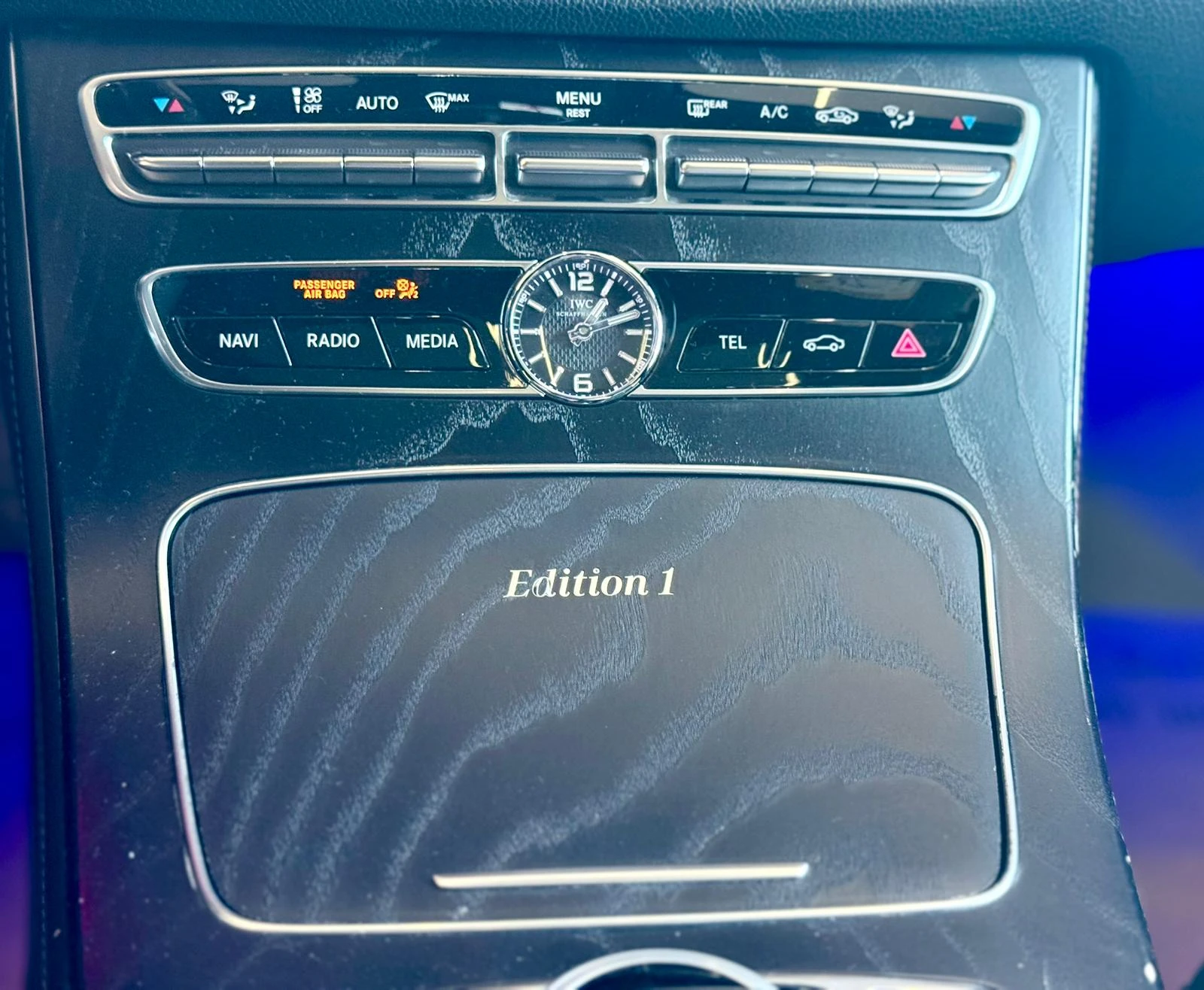 Mercedes-Benz CLS 450 Edition 1 * 4 Matic* Подгреви* Обдухване* ЛИЗИНГ, снимка 13 - Автомобили и джипове - 54113210