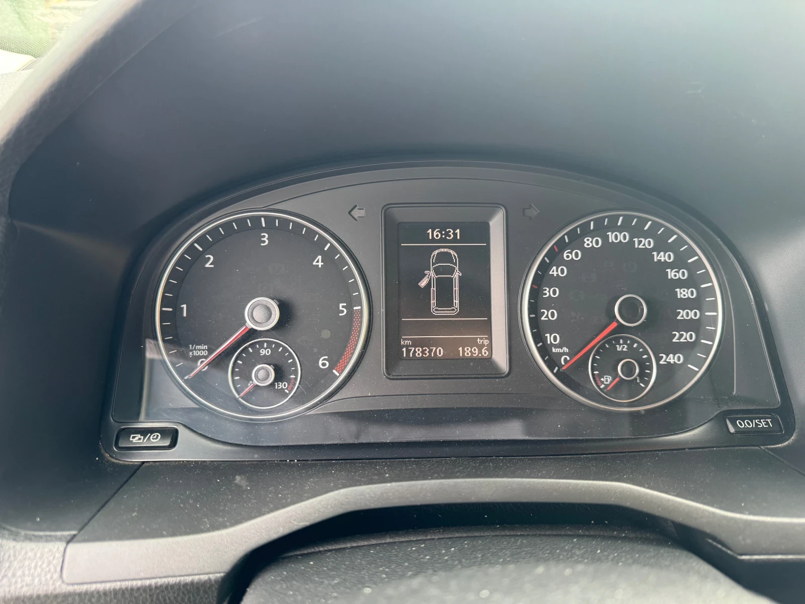 VW Caddy 4 motion, снимка 9 - Автомобили и джипове - 54156928