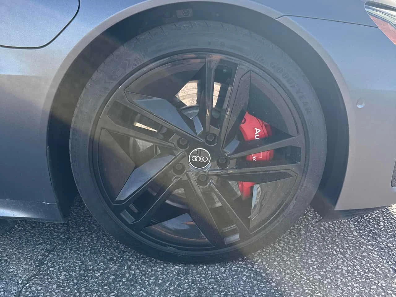 Audi E-Tron GT * quattro * 2 КЛЮЧА* PANO* KEYLESS* ПОДГРЕВ* , снимка 7 - Автомобили и джипове - 54238223