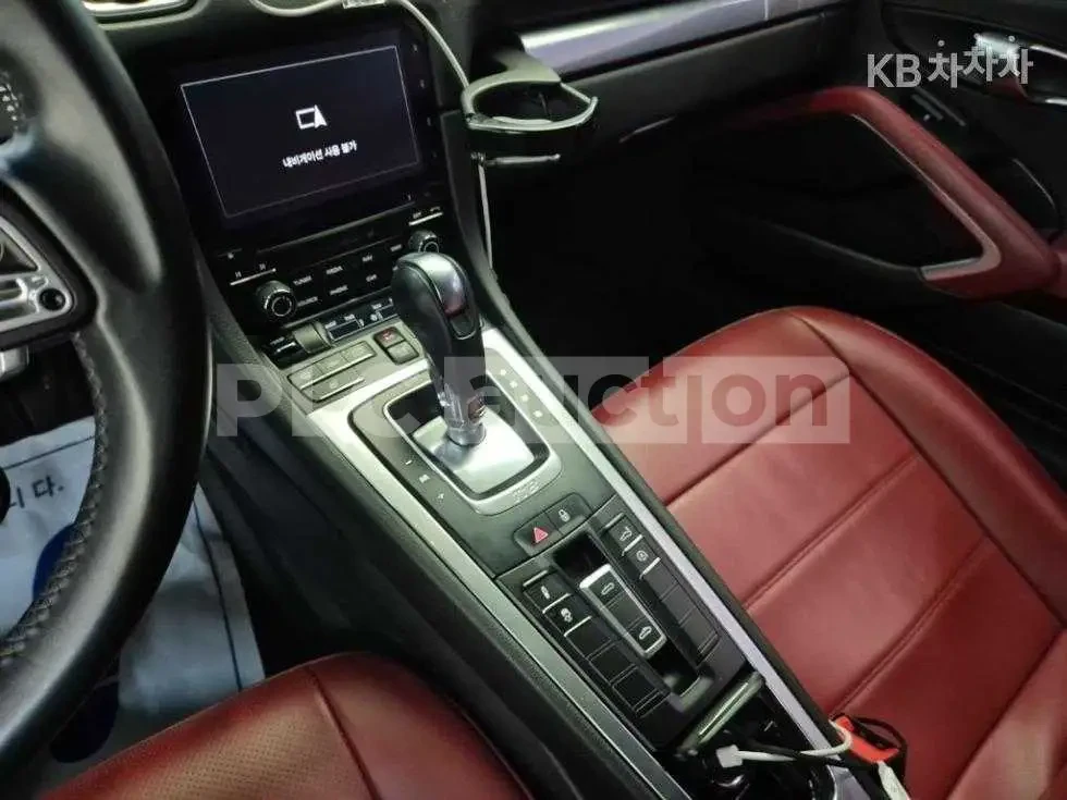 Porsche Boxster 718| ПОДГРЕВ| КАМЕРИ| Лизинг, снимка 10 - Автомобили и джипове - 54510305
